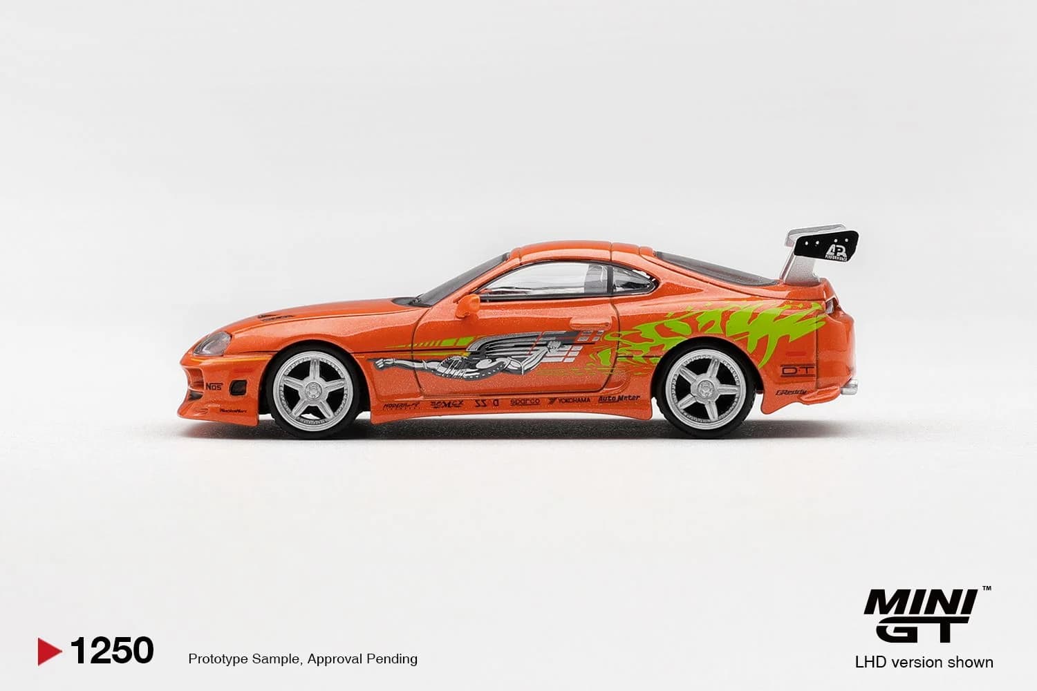 MINIGT - Toyota Supra BOMEX “The Fast and the Furious” Brian O’Conner - MGT01250 — ảnh 2