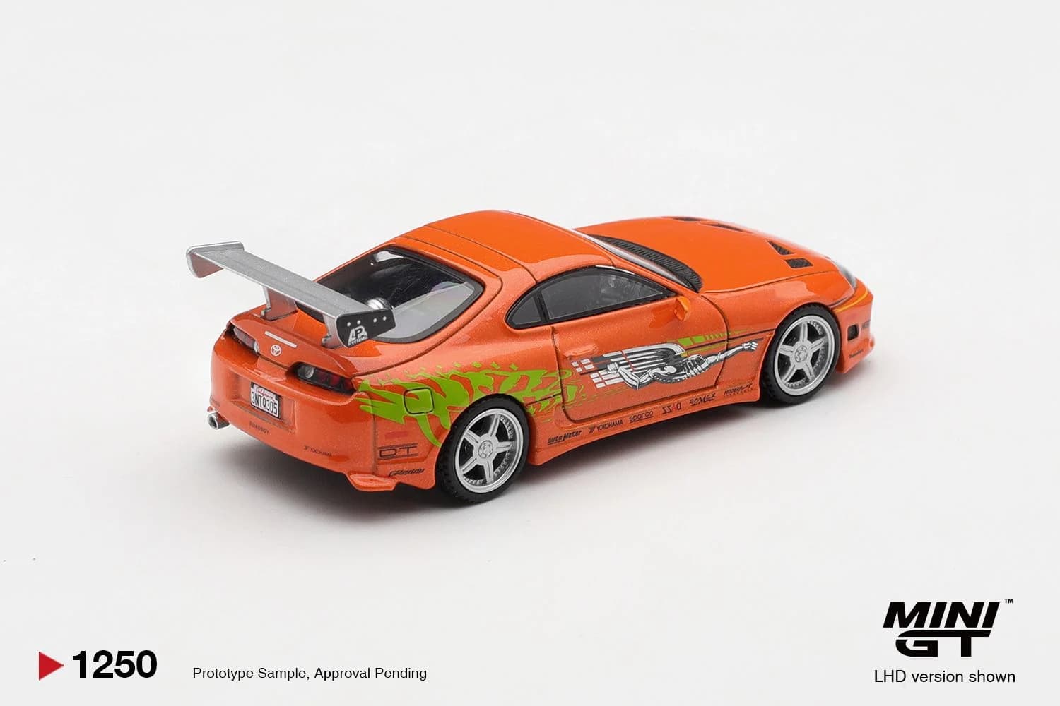 MINIGT - Toyota Supra BOMEX “The Fast and the Furious” Brian O’Conner - MGT01250 — ảnh 3