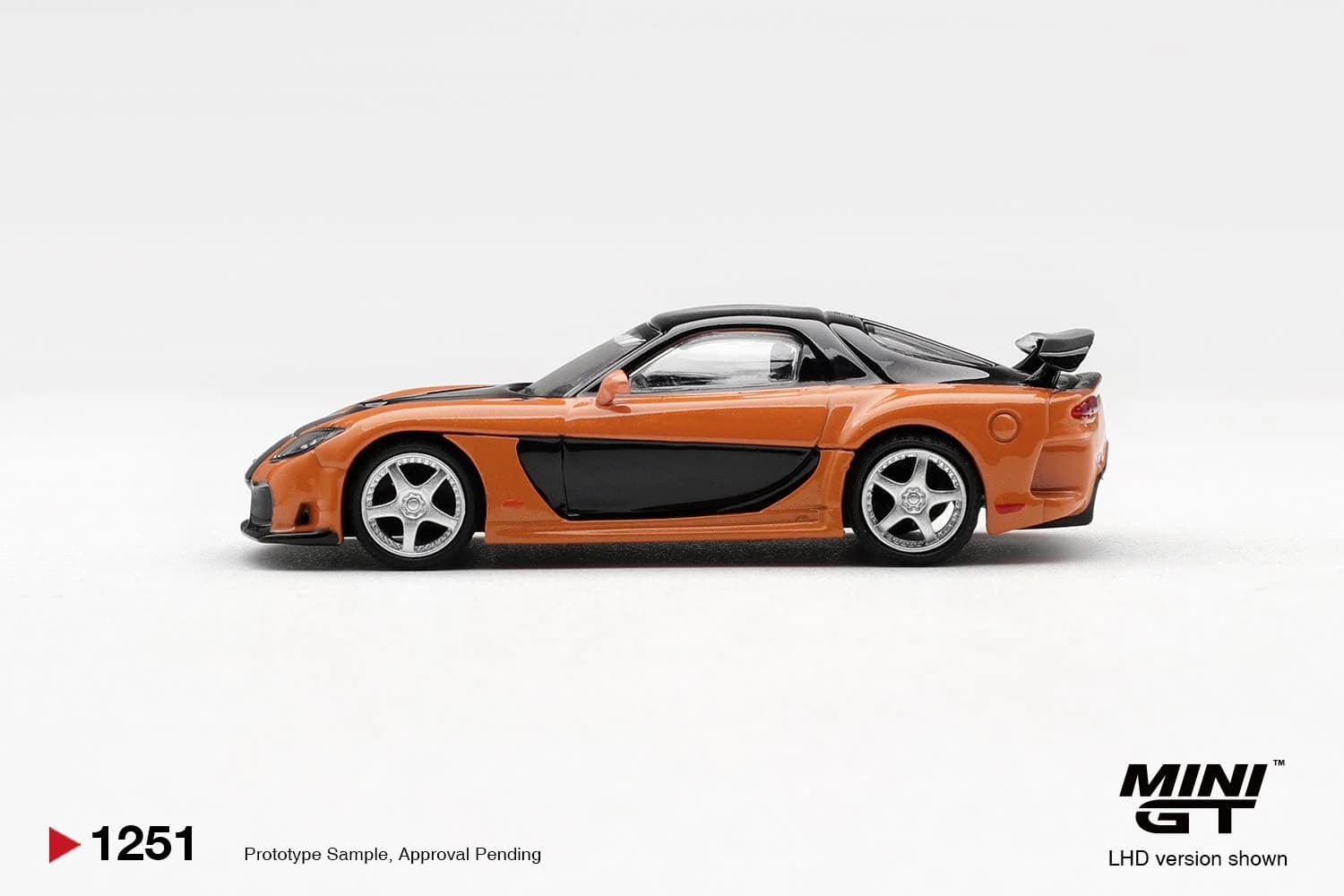MINIGT - Mazda RX-7 VeilSide Fortune "The Fast and the Furious: Tokyo Drift” Han Seoul-Oh - MGT01251 — ảnh 2
