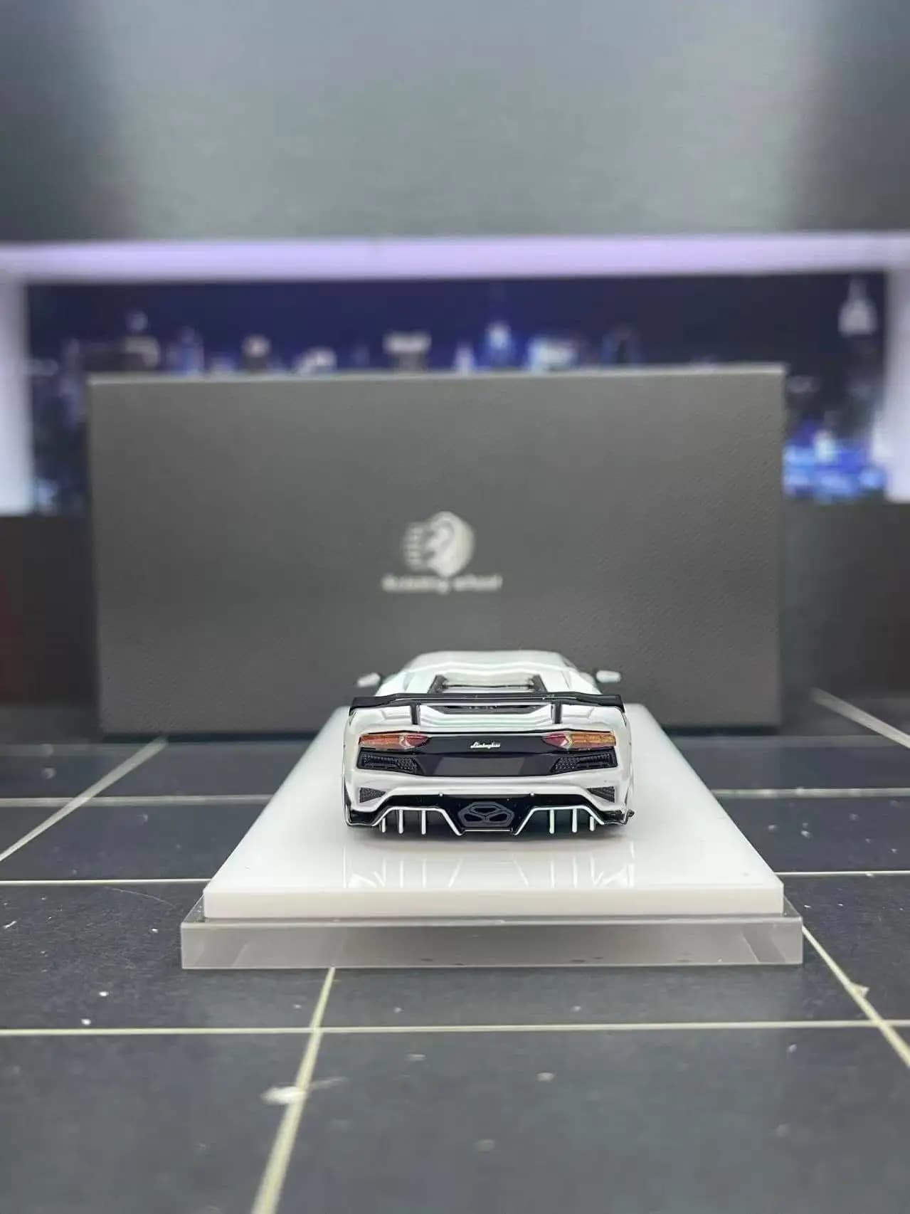 RW - Rowen Lamborghini Aventador S Pearl White – RW-64900 — ảnh 5