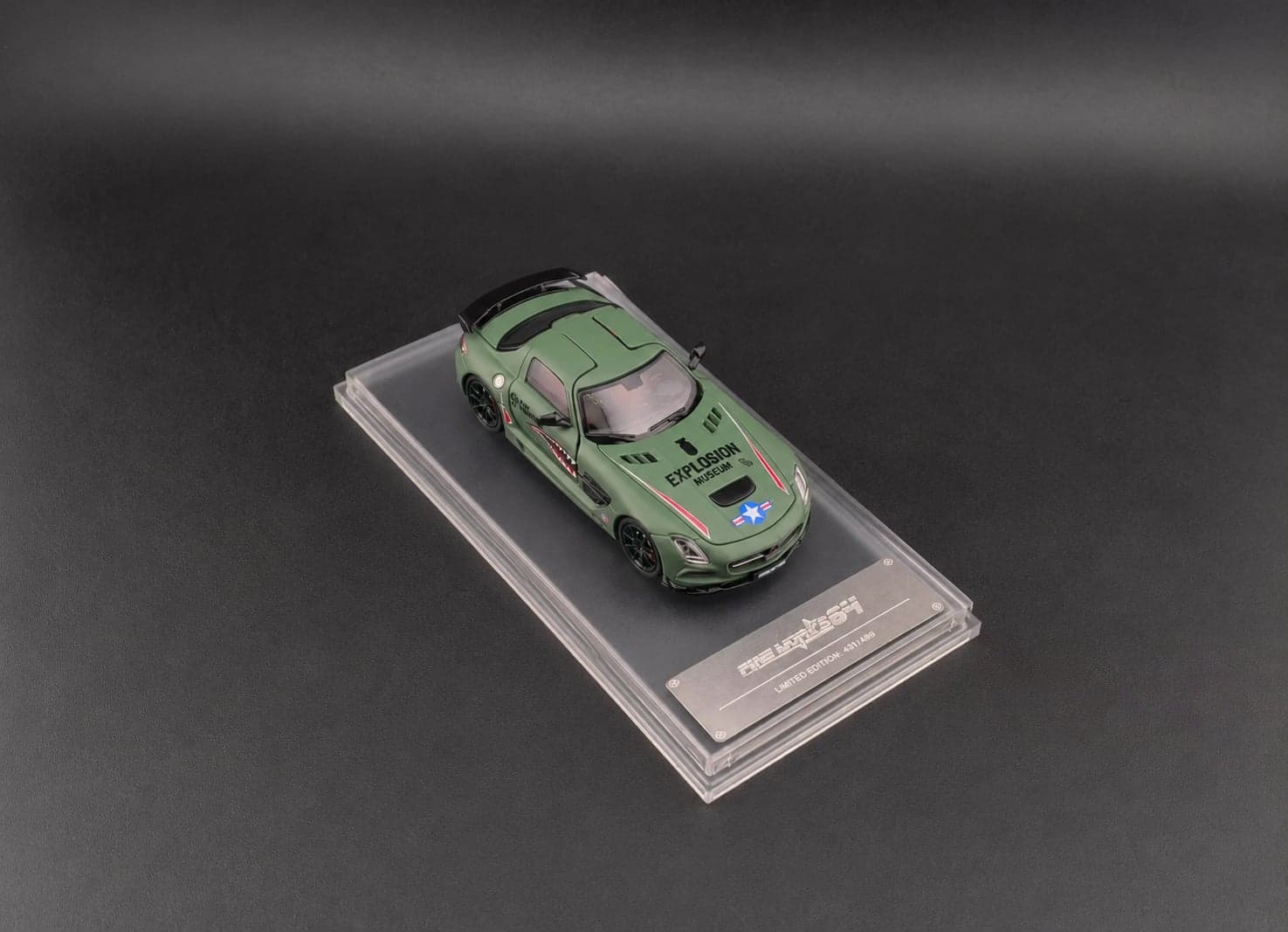 FINE WORKS64 - Mercedes-Benz SLS AMG Black Series Air Force Green - 1:64 — ảnh 3
